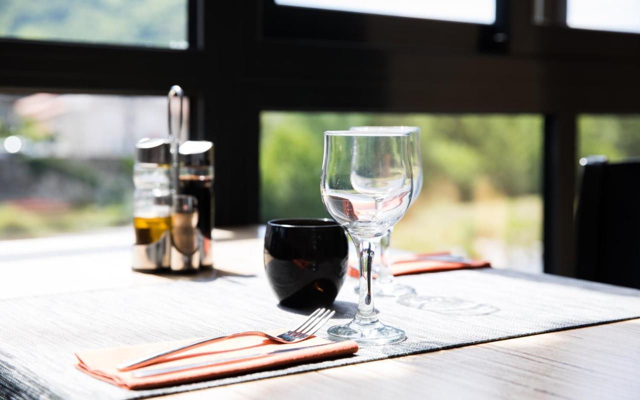 Hotel Le Bellevue Tarascon-sur-Ariège Екстериор снимка