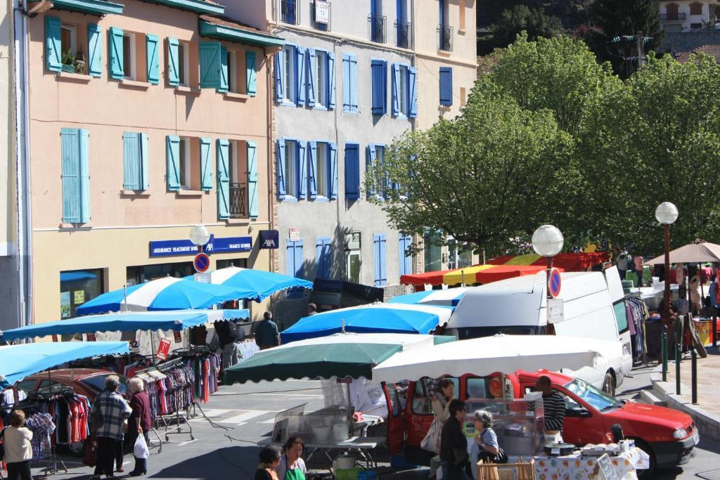 Hotel Le Bellevue Tarascon-sur-Ariège Екстериор снимка
